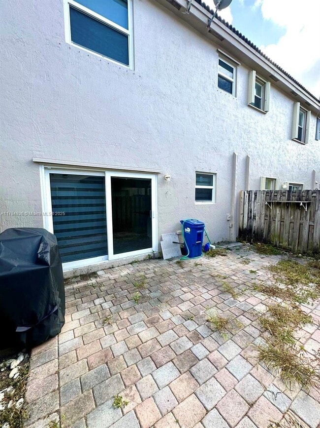 Building Photo - 9285 220th Ter