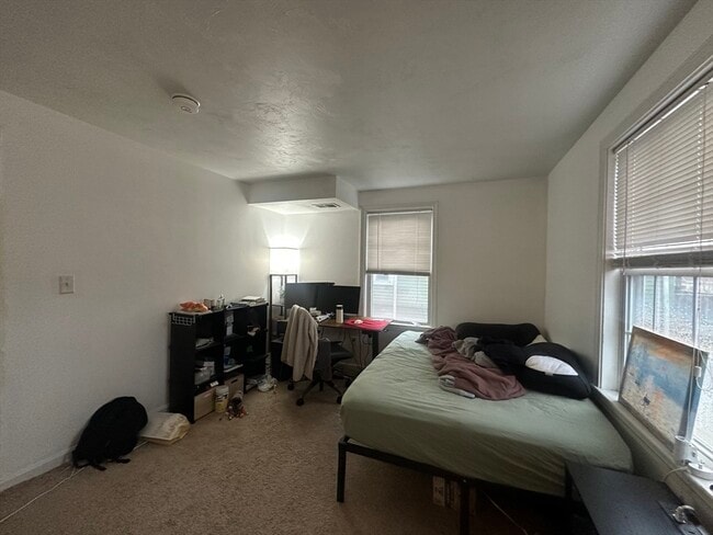 Building Photo - 174 Calumet St