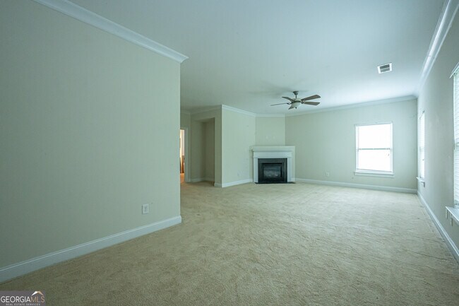 Building Photo - 1675 Great Heron Cove