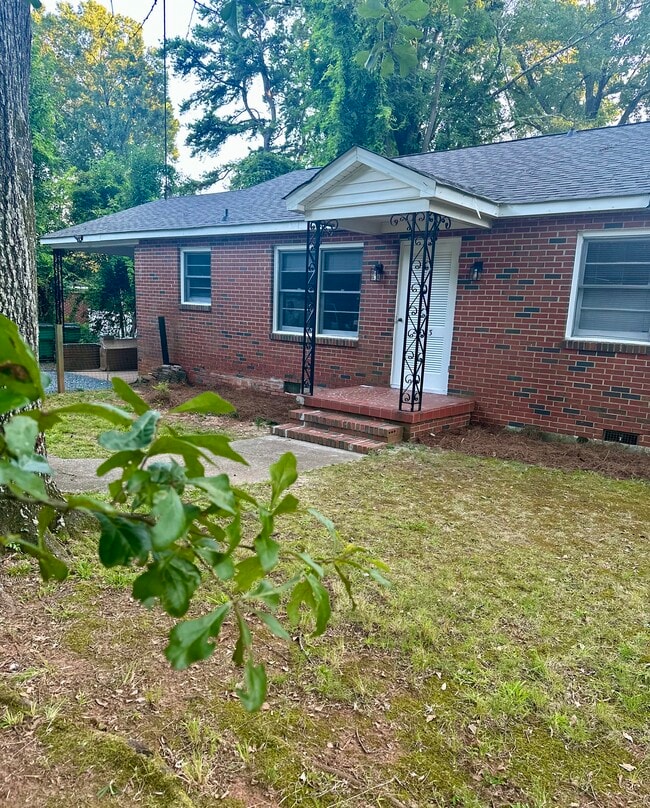 Building Photo - 2433 Eargle Rd