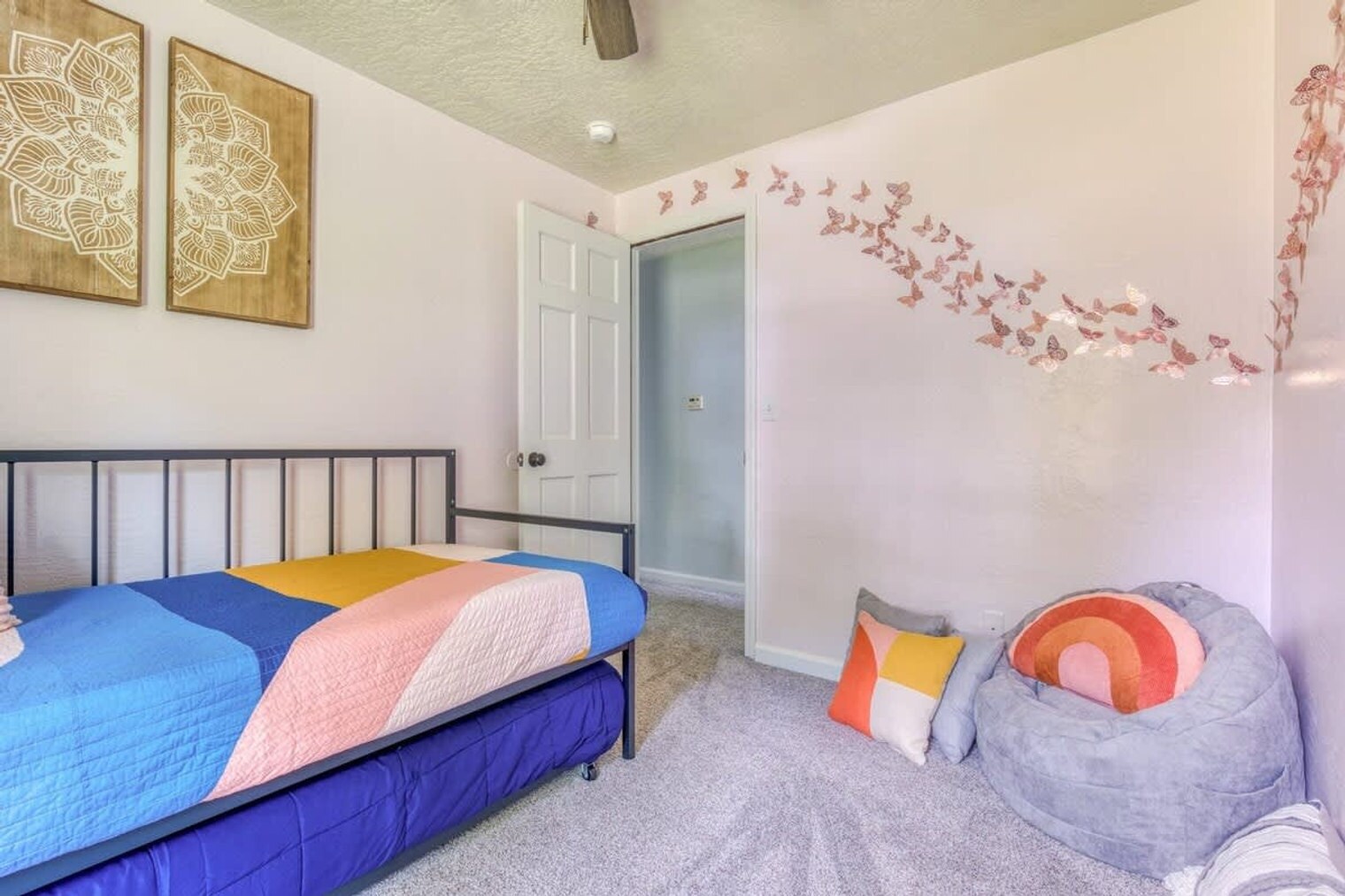 Building Photo - 353 Brightwood Ct