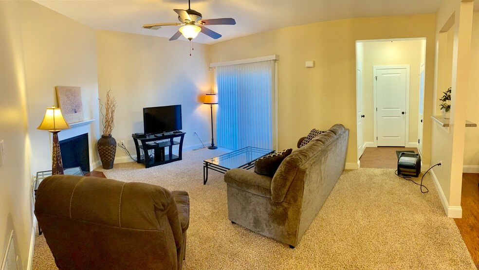 402WL 2BR 2Bath - 202 Treyson Ln