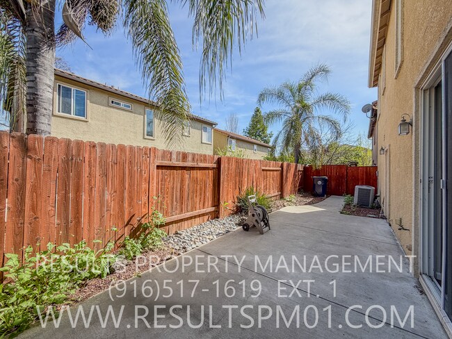 Building Photo - Lovely Sacramento 4 bedroom Home