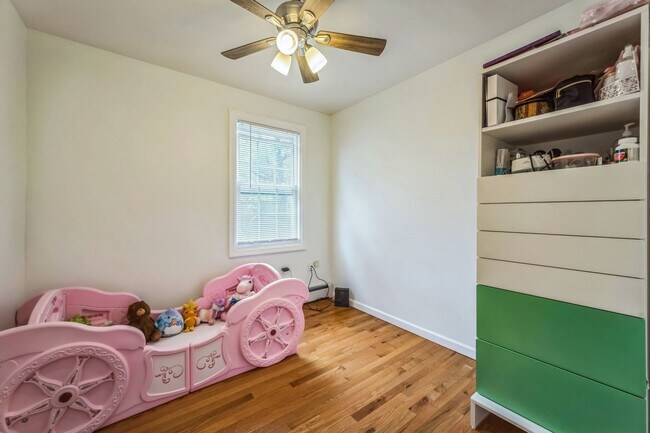 Building Photo - Experience Modern Luxury: Fully Renovated ...