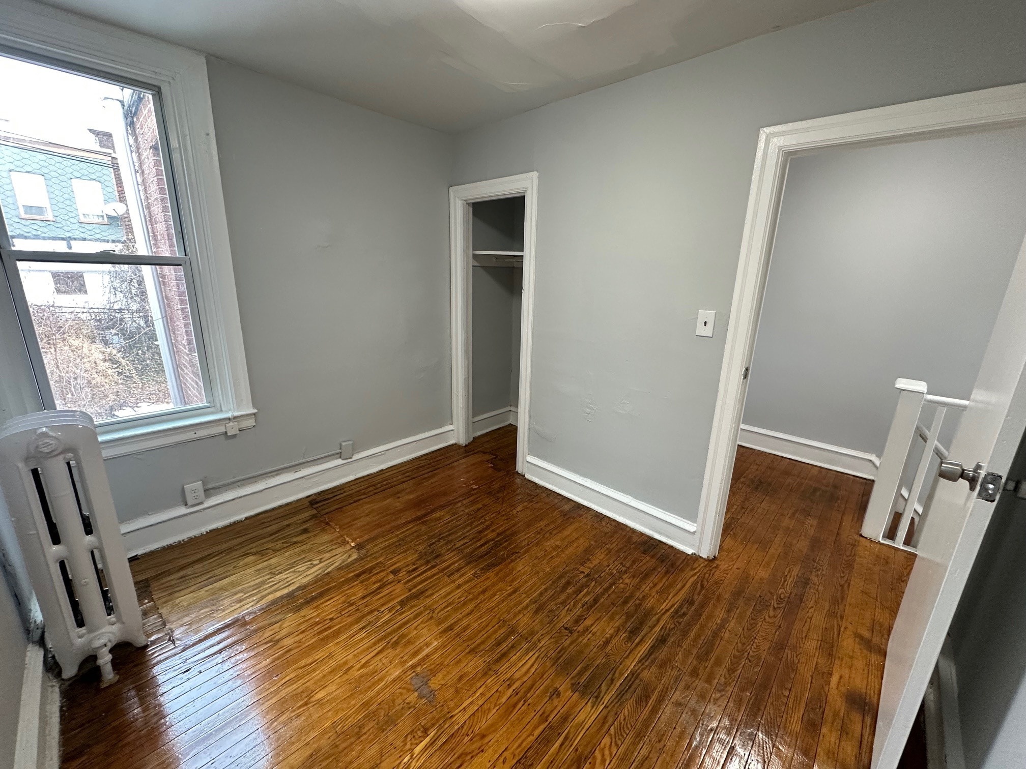 Building Photo - 2037 Bellevue St