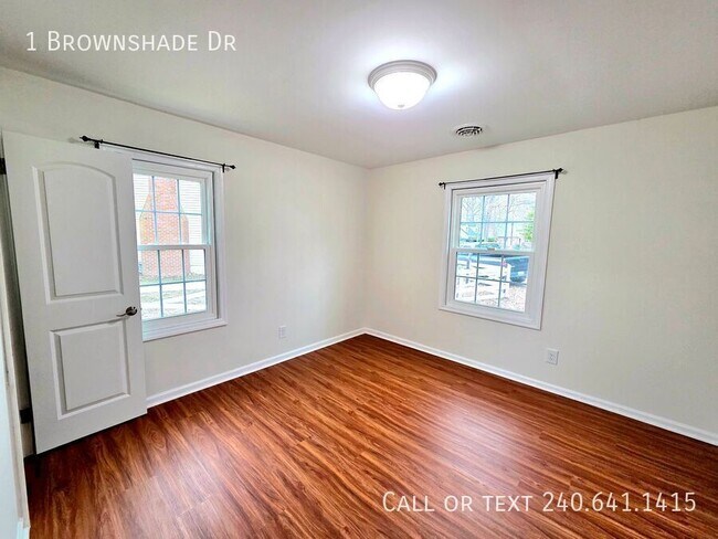 Building Photo - 1 Brownshade Dr SW