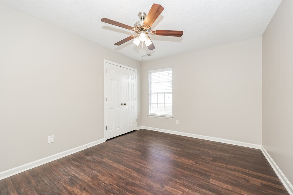 Building Photo - 1641 Zurich Dr