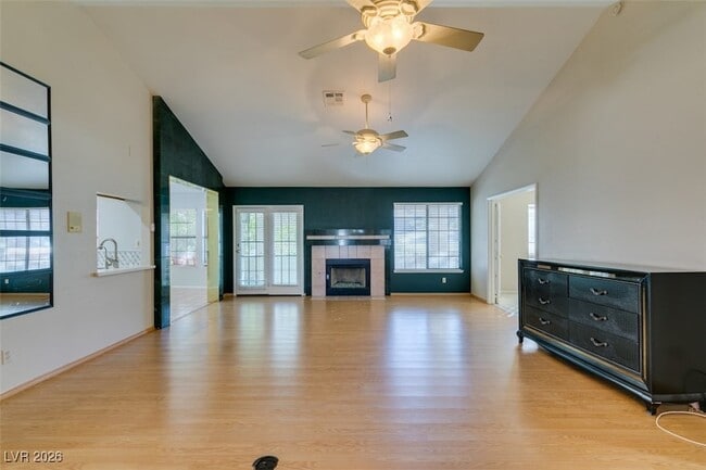 Building Photo - 224 Garfield Dr