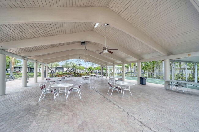Building Photo - 9485 N Belfort Cir