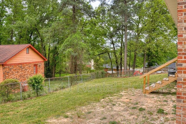 Building Photo - 2314 Rutherford Ave