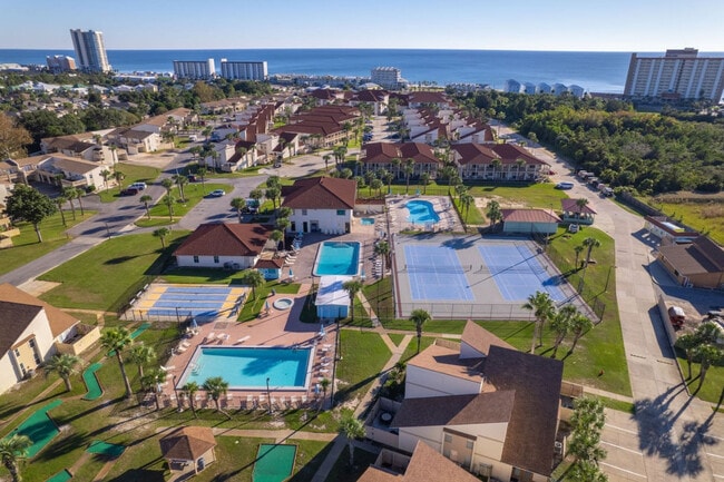 Building Photo - 17462 Front Beach Rd