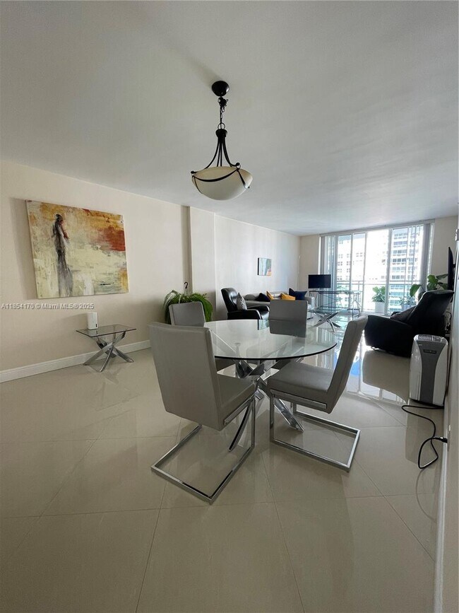 Building Photo - 3001 S Ocean Dr