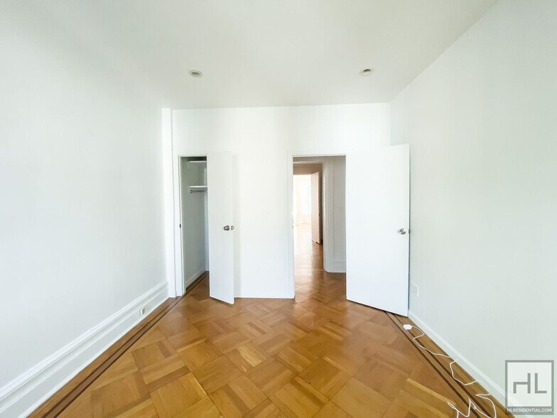 Building Photo - Crown Heights, Brooklyn – Spacious 4-Bedro...