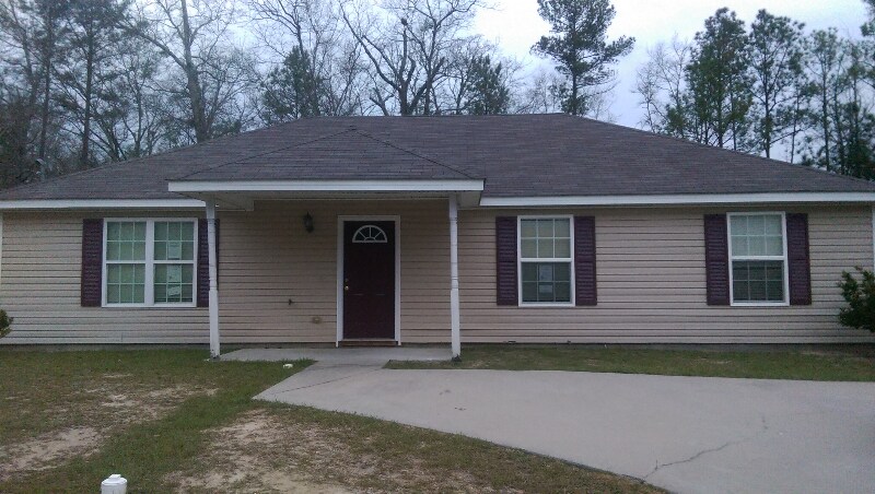 Building Photo - 3576 Confederate Dr
