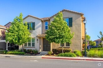 Building Photo - 5Bed/3Ba Home in Quiet Hayward Community w...