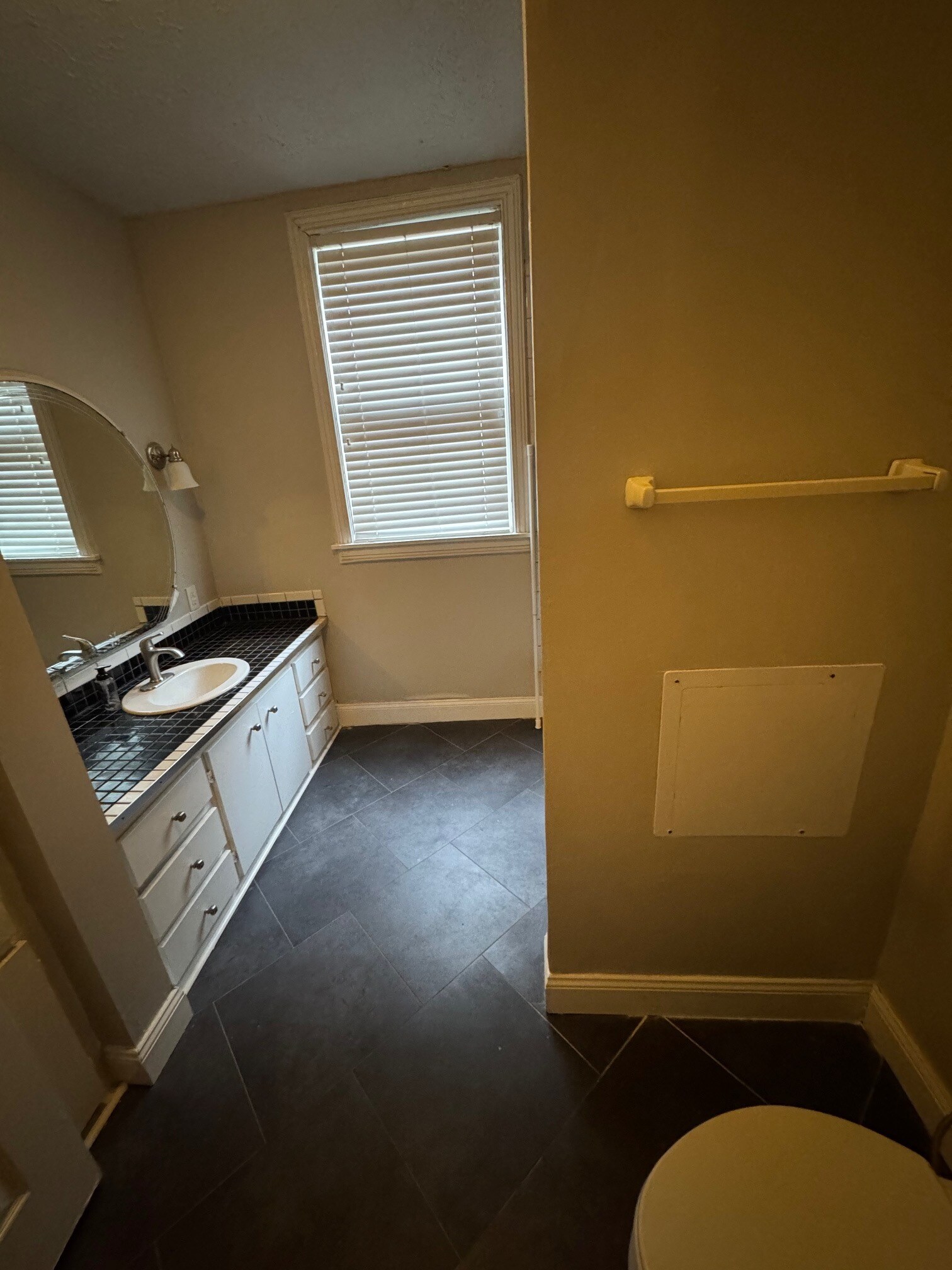 Building Photo - 506 Washington Ave