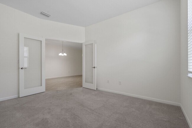 Building Photo - 4240 Lemongrass