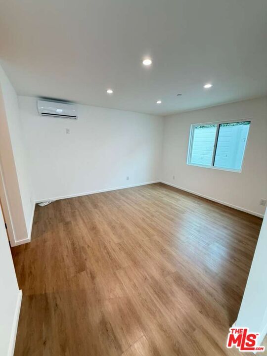 Building Photo - 5417 Gentry Ave