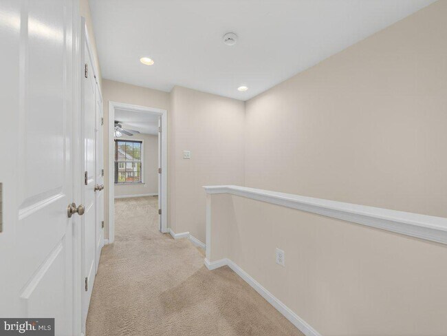 Building Photo - 1169 Carinoso Cir
