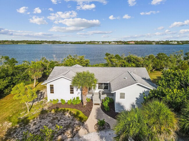 Building Photo - 7745 Manasota Key Rd