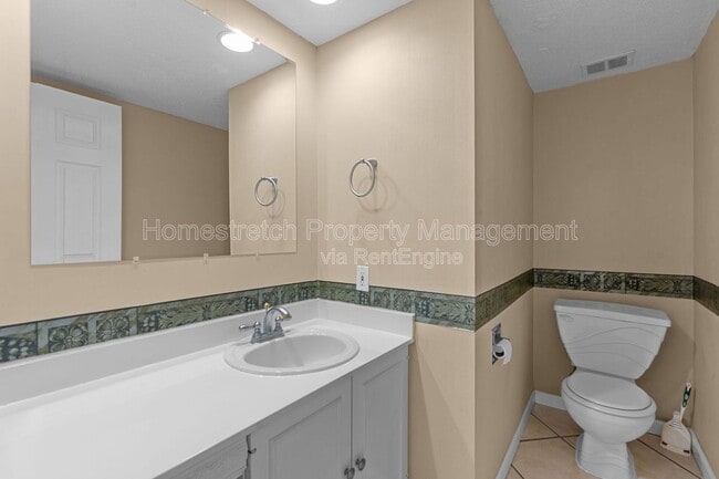 Building Photo - 11860 Shallowbrook Dr