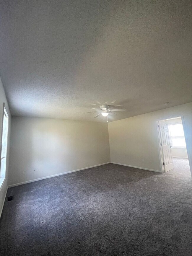 Building Photo - 1322 Devon Ln