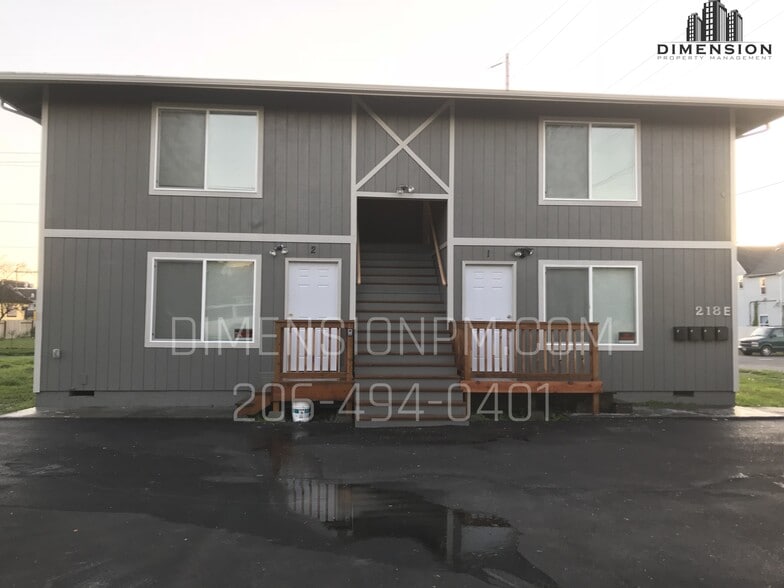 Building Photo - 218 N E St