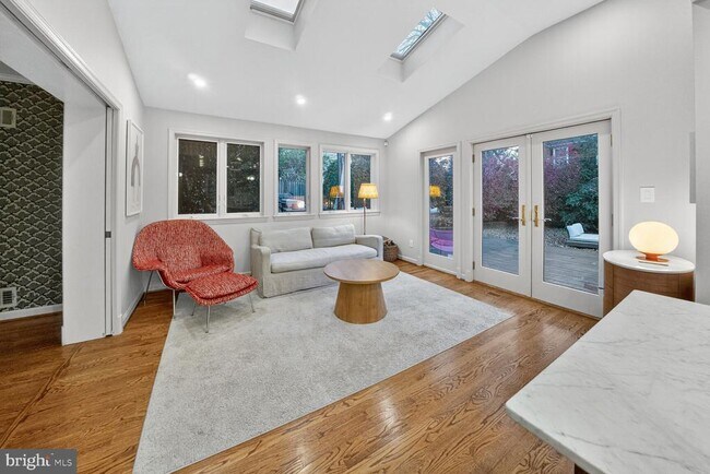 Building Photo - 5601 Beam Ct