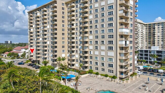 Building Photo - 2000 S Ocean Blvd