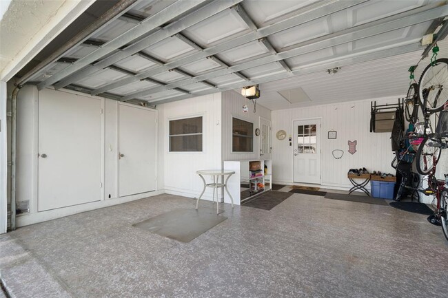 Building Photo - 301 Faircross Cir