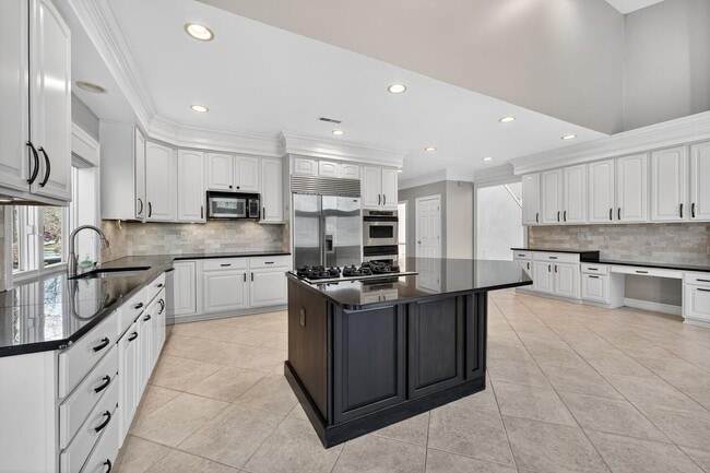 Building Photo - 11316 Ridge Mist Terrace