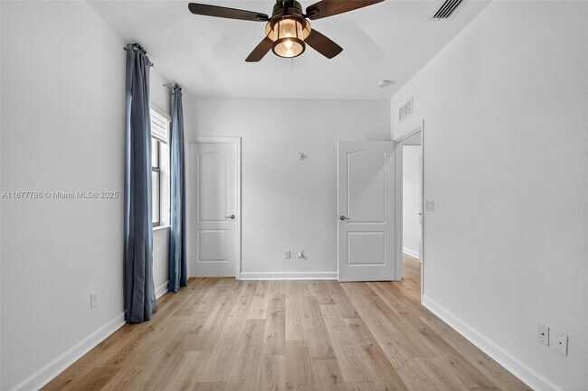 Building Photo - 7176 Sandgrace Ln