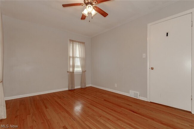 Building Photo - 1752 Brainard Rd