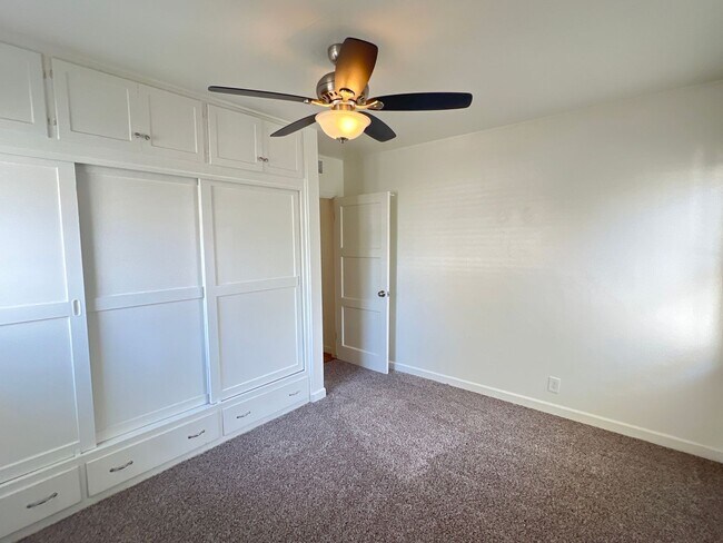 Building Photo - gm2912