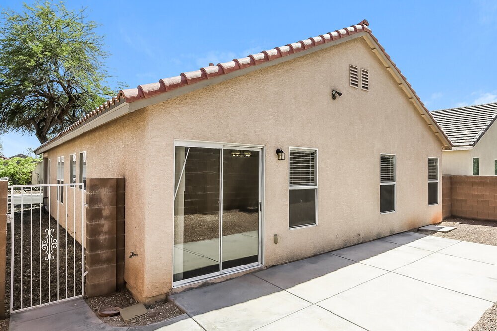 Building Photo - 5016 Charlo Dr