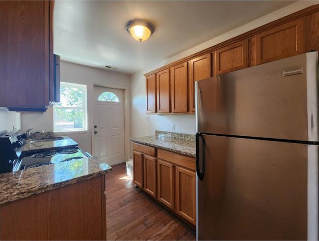 Building Photo - 5501 Foote St NE