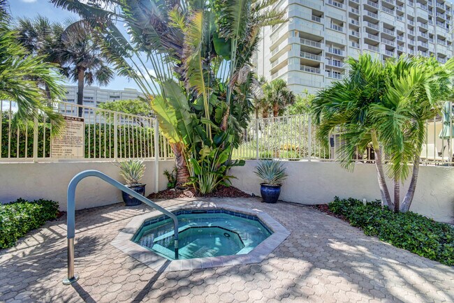 Building Photo - 4301 N Ocean Blvd