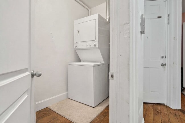 Building Photo - 383 5th St