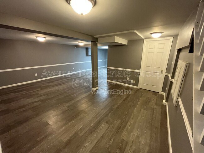 Building Photo - 1160 Mullanphy Ln