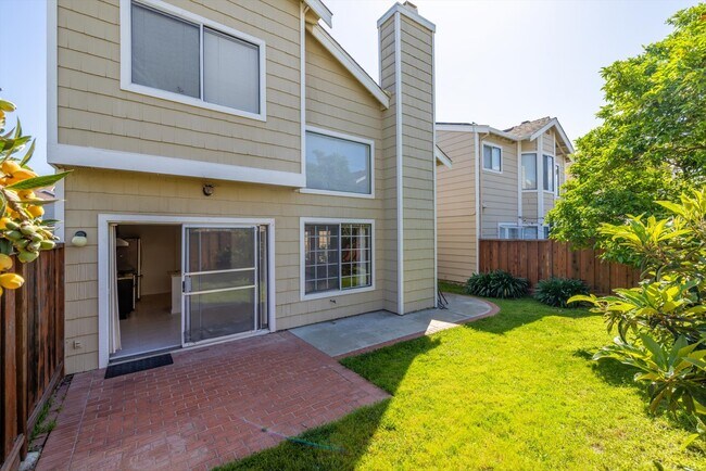 Building Photo - 34267 Quartz Terrace