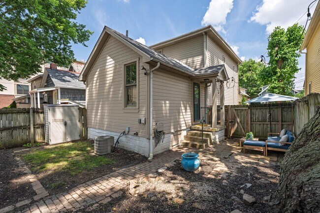 Building Photo - 251 Detroit Ave
