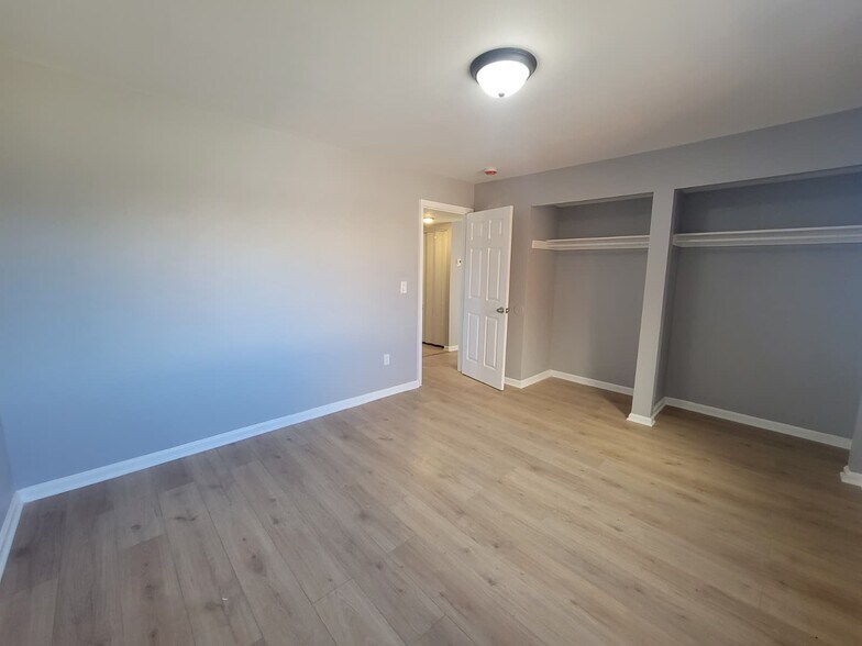 Building Photo - 1808 N James H McGee Blvd