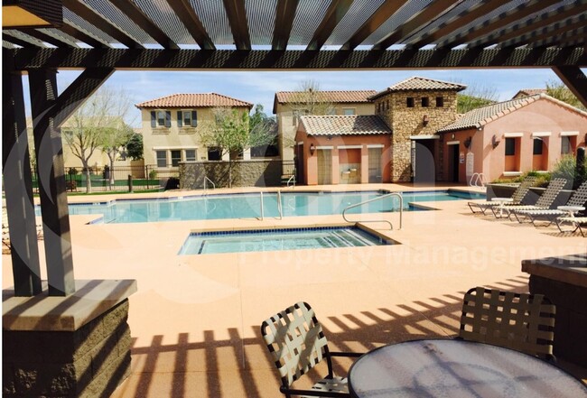 Building Photo - 4769 E Thunderheart Trail