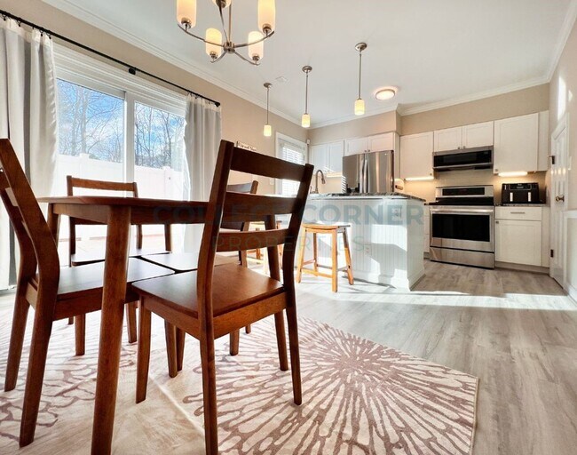 Building Photo - 330 Hanover Arms Ct