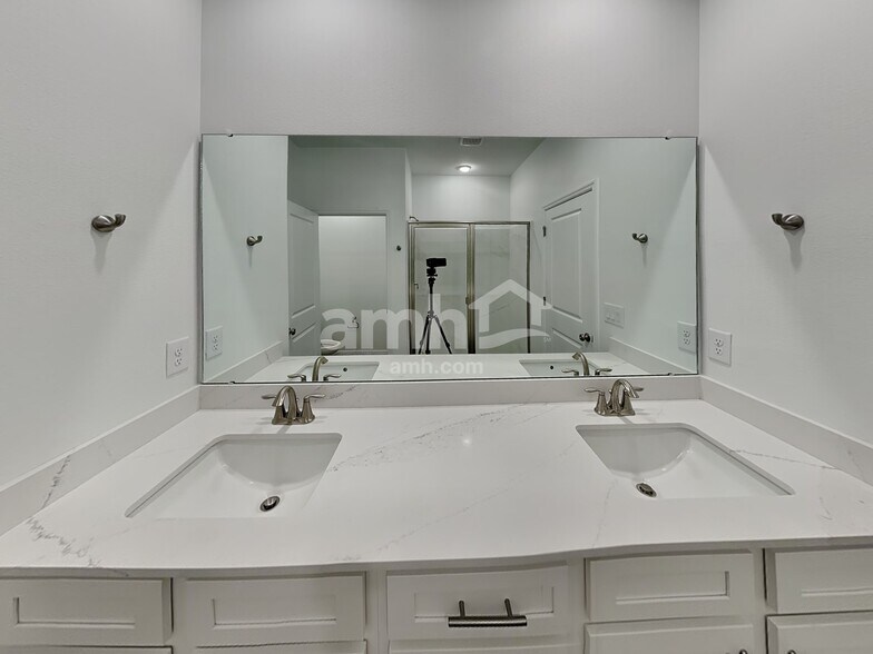 Building Photo - 6670 Atlantic Bch Ave