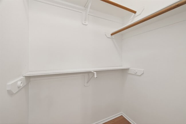 Building Photo - 2883 Lost Cove Ct