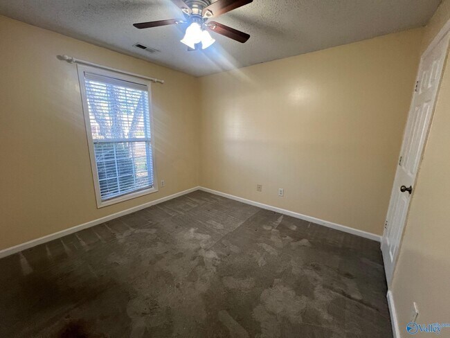 Building Photo - 108 Ann Bradley Dr