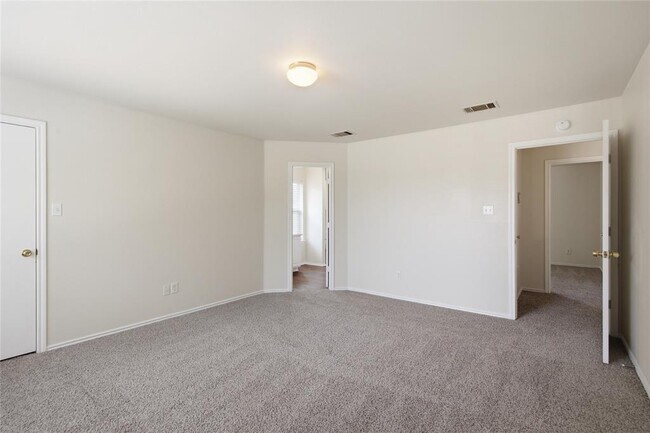 Building Photo - 18120 Topsail St