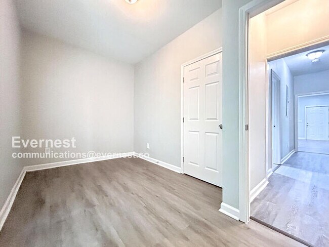 Building Photo - 1152 Wedgewood Dr NW