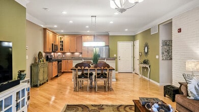 Building Photo - 203 Center Meadow Ln